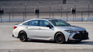 2021Toyota Avalon TRD