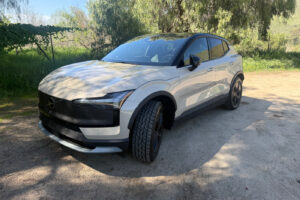 2026 Volvo EX30 Twin Motor Cross Country
