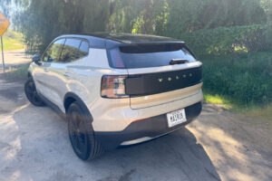 2026 Volvo EX30 Twin Motor Cross Country
