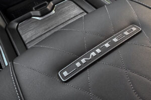 2026 Ram 1500 Limited 5.7-liter HEMI® V-8 eTorque interior
